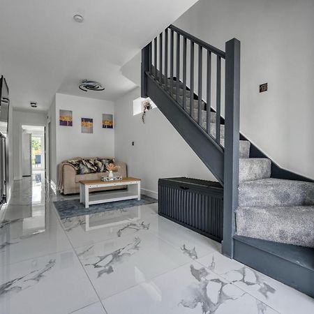 Aryas Homes Oxford - Headington Exterior photo